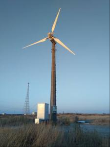 48V HAWT Horizontal Axis Pitch Control Wind Turbine For Urban