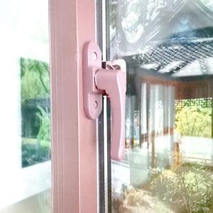 China Crescent Lock Aluminum Slider 6 Ft Sliding Glass Door Customized factory