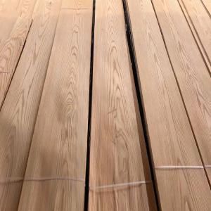 China Natural Red Oak Veneer Sheet 0.45mm Mountain Grain Red Oak Wood Veneer Smooth Surface factory