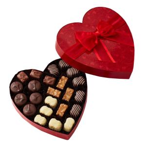 China C1s Artpaper Heart Shaped Chocolate Box With Matt Lamination factory