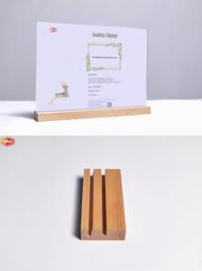 China 4x6 Inches Acrylic Sign Holder With Two Grooves Decorative Photo Frames Square Picture Frames factory