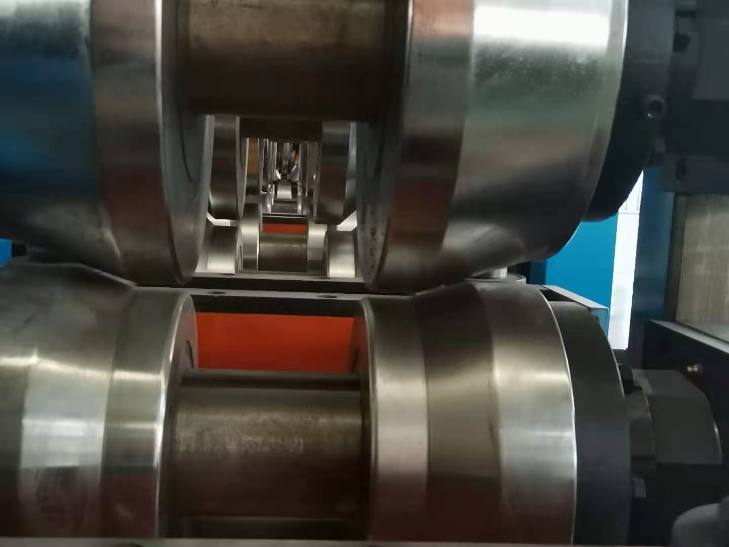 Customized Design ISO9001 For Pipe Machinery Directly Forming Square Tube Mill