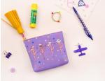 Holding a large capacity purse wallet coin tassel students