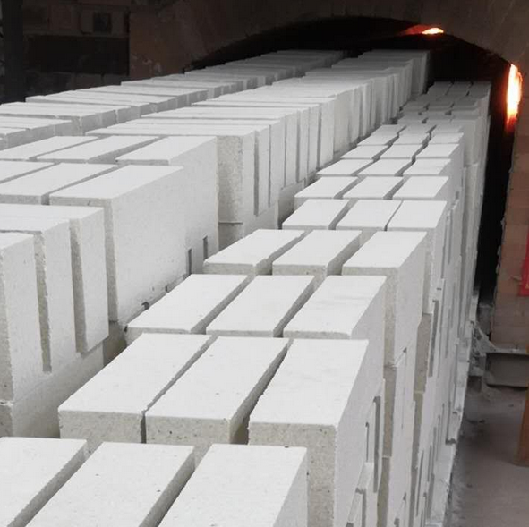2022 Bulk Density g/cm3 0.9-1.1 Lightweight Silica Insulation Brick for Glass Furnace