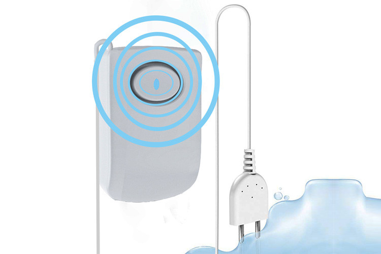 130db Water Leak Alarm Detector , Floor Water Sensor For Flood And Leak Detection