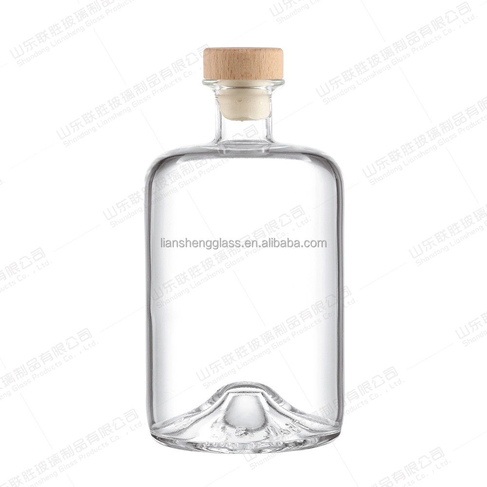 ODM Customize 700ml Square Brandy Glass Wine Bottle For Whisky