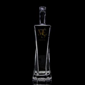 China Exquisite Design Vodka Liquor Bottle Clear or Customized 750ml Glass Bottle with Cork factory