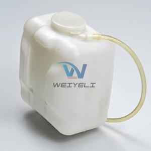 China 4333185 24V Windscreen Washer Wiper Tank Assembly Coolant Expansion Water Tank factory