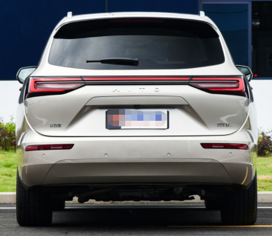 Seres Aito M7 2022 1.5T Extended Range 4WD Deluxe Edition 5 Door 6 Seats Suv 3