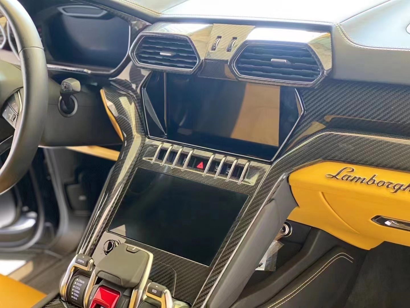 Auto Parts Carbon Fiber Interior for Lamborghini Urus Urus Carbon Fiber Central air Conditioning Control Surface