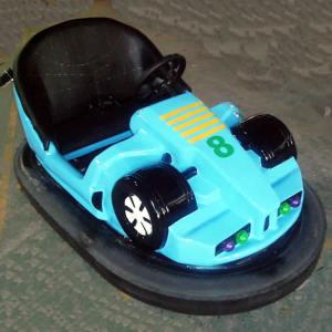 China Theme Park Bumper Cars Ride Red Green Blue Color Fiber Glass Material factory