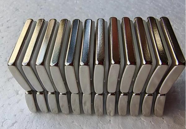 N52 Arc Neodymium Motor Magnets Arc Flat 19x30x4.5mm With Ac Motor Car