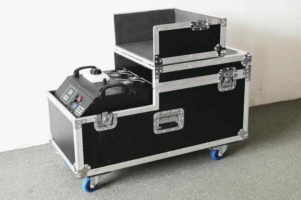 China Water Based Smoke Machine 3000W , DMX Remote Water Low Fog Machine 3000w factory