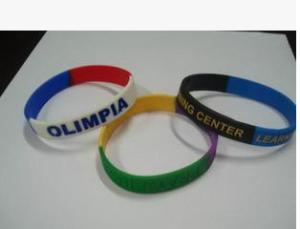 China New customed print logo promotional silicon bracelet sprots club outdoor advertising gift factory