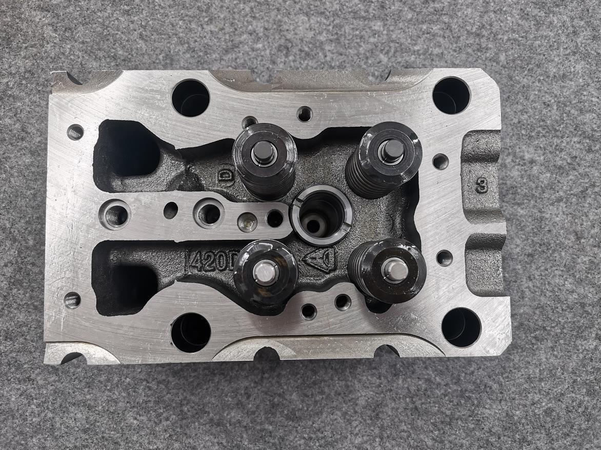 Sinotruk Howo Truck EGR Diesel Engine Cylinder Head with CERTIFICATE ISO9001 Approval