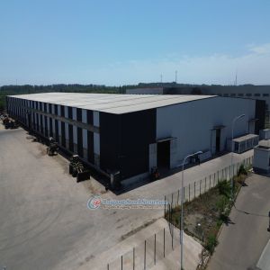 China Custom Steel Structure Warehouse with Galvanized or Painted Finish factory