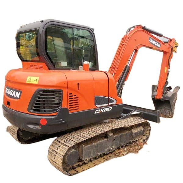 Working Condition Doosan DX60 Excavator 2019 Used Mini 6 Ton Excavator in