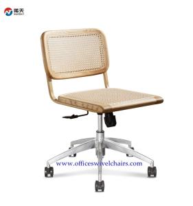 China 22'' PP Home Executive Lounge Chair Rattan Swivel Office Chair 70cm Back 360 Degree factory