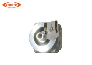 China Professional Komatsu Excavator Engine Parts Oil Filter Head For PC220-7 factory