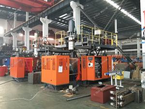 China Automatic Blow Moulding Machine For HDPE PP 20L Plastic Jerry Can factory