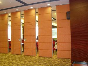 China Soundproof Hanging System Office Partition Walls / Acoustic Folding Doors factory