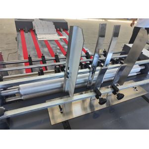 Corrugated Board Partition Slotting Paper Forming Machine with Min.span size of