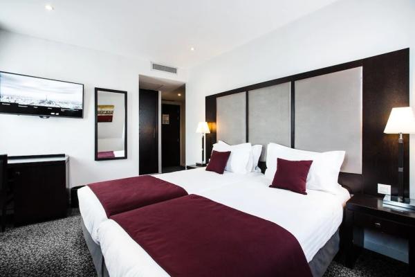 Egypt luxury hotel bedroom furniture of Upholstered headboard bed with writing