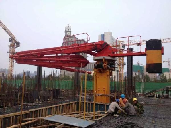 Safety Hydraulic Concrete Placing Boom / Concrete Tower Boom Floor Or Shaft