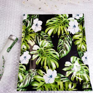 China Personalized Plastic Poly Mailers For Custom Packaging Subscription Boxes on sale