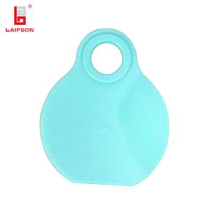 China TPU Medium Size 80*65mm Cattle Neck Tags Laser Print Barcode For Farm factory