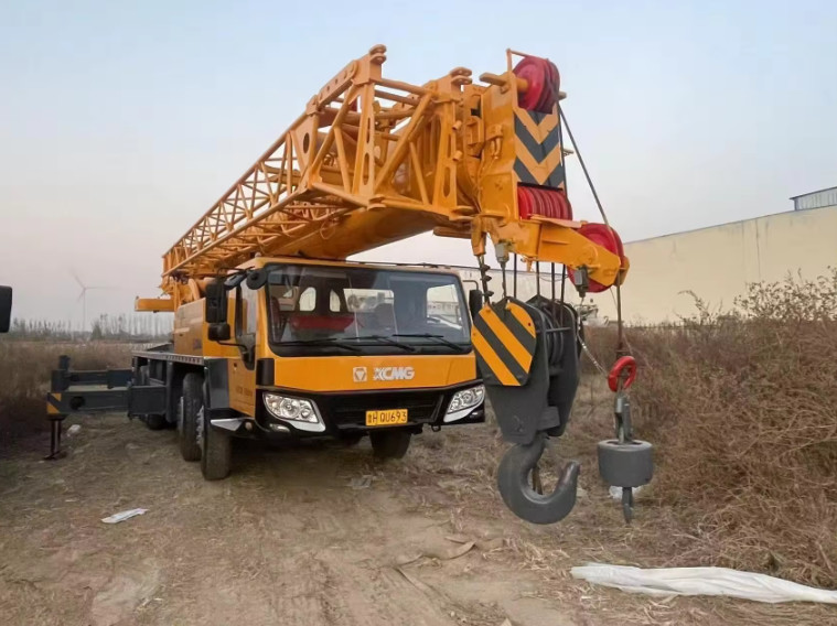 25 Ton 50 Ton 70 Ton 80 Ton 100 Ton Gold Price QY70K Used Mobile Xcmg Truck Crane For Sale