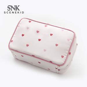 China Beautiful Printed Pink Heart Satin Fabric Makeup Brush Bag With Zipper factory