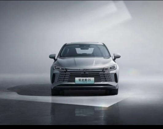 BYD Hybird Destiruer 05 Champion Edition Electric Car with Plug-in Hybrid