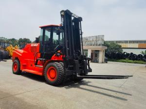 China Yuchai Or CUMMINS Engine Heavy Lift Forklift With Tilt Angle Of 45-90 Degrees And Fork Positioner Options factory