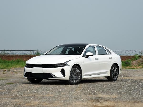 Luxury Edition Sedan Mid Size Auto FWD Gasoline Car 4 Door 5 Seater Kia K5 2025
