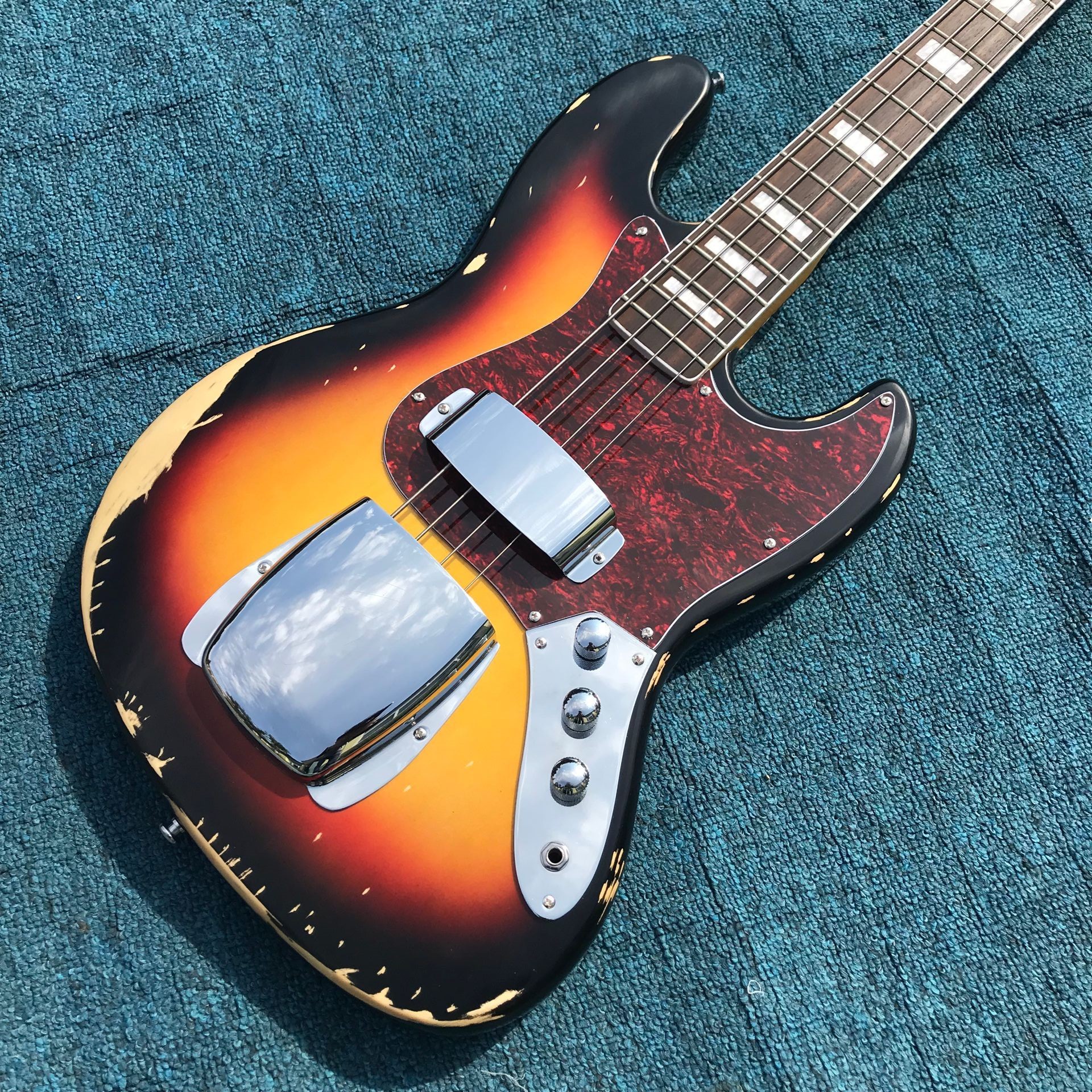 Heavy Relic Jazz Bass Electric Guitar Sunburst Color Alder Body 100% Handmade Nitrolacquer Finish Aged Hardware