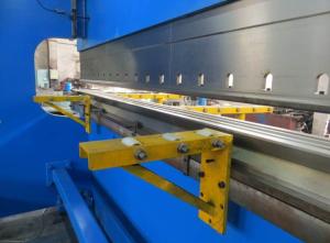 China CNC Hydraulic Press Brake Machine For Heavy Duty Applications factory