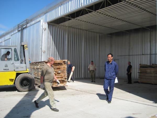 Durable Wood Drying Kiln Kits 27000 M3 / H Volume Circulating Air Lift Sliding