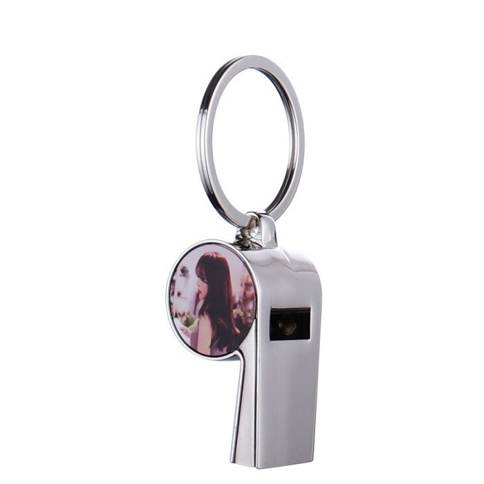 China Creative Sublimation Whistle Keychain Personalized Keychain With Picture factory