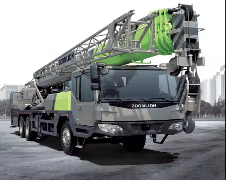Used ZOOMLION Truck Crane 2000 Hour New Condition 50 Ton Load Capacity Core Engine Pump Motor Components Made China