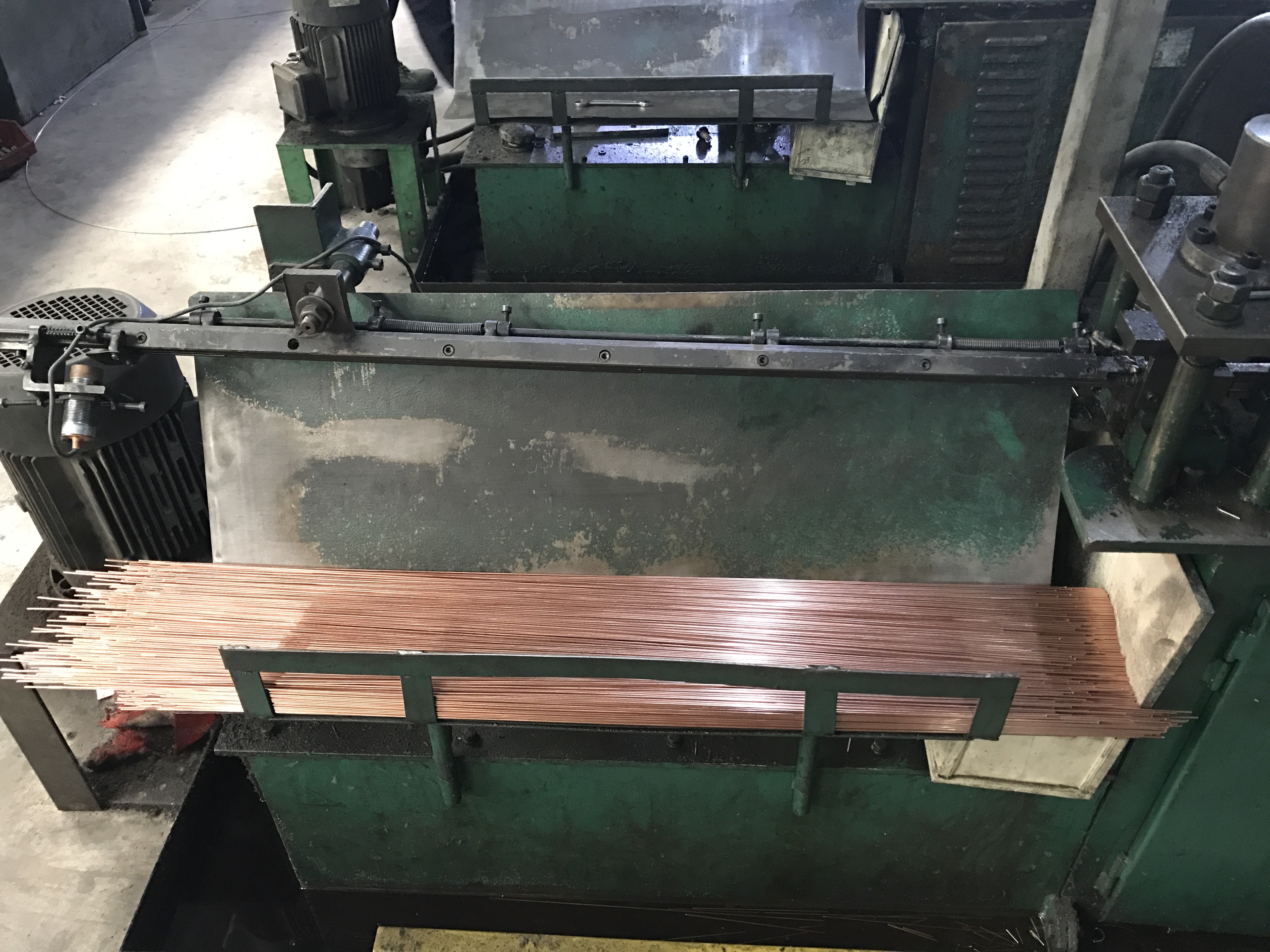 China TIG Electrode Cutting And Stamping Machine Copper Aluminum factory