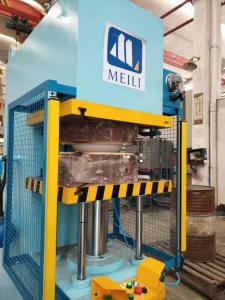 China 63T Clay Pot Manufacturing Machine 630KN 25Mpa C Frame Servo System factory