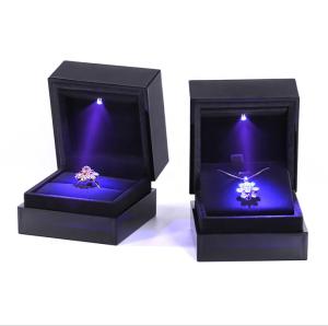 China Custom Logo Printing Ring Gift Box , Personalized Paper Box For Ring Display factory