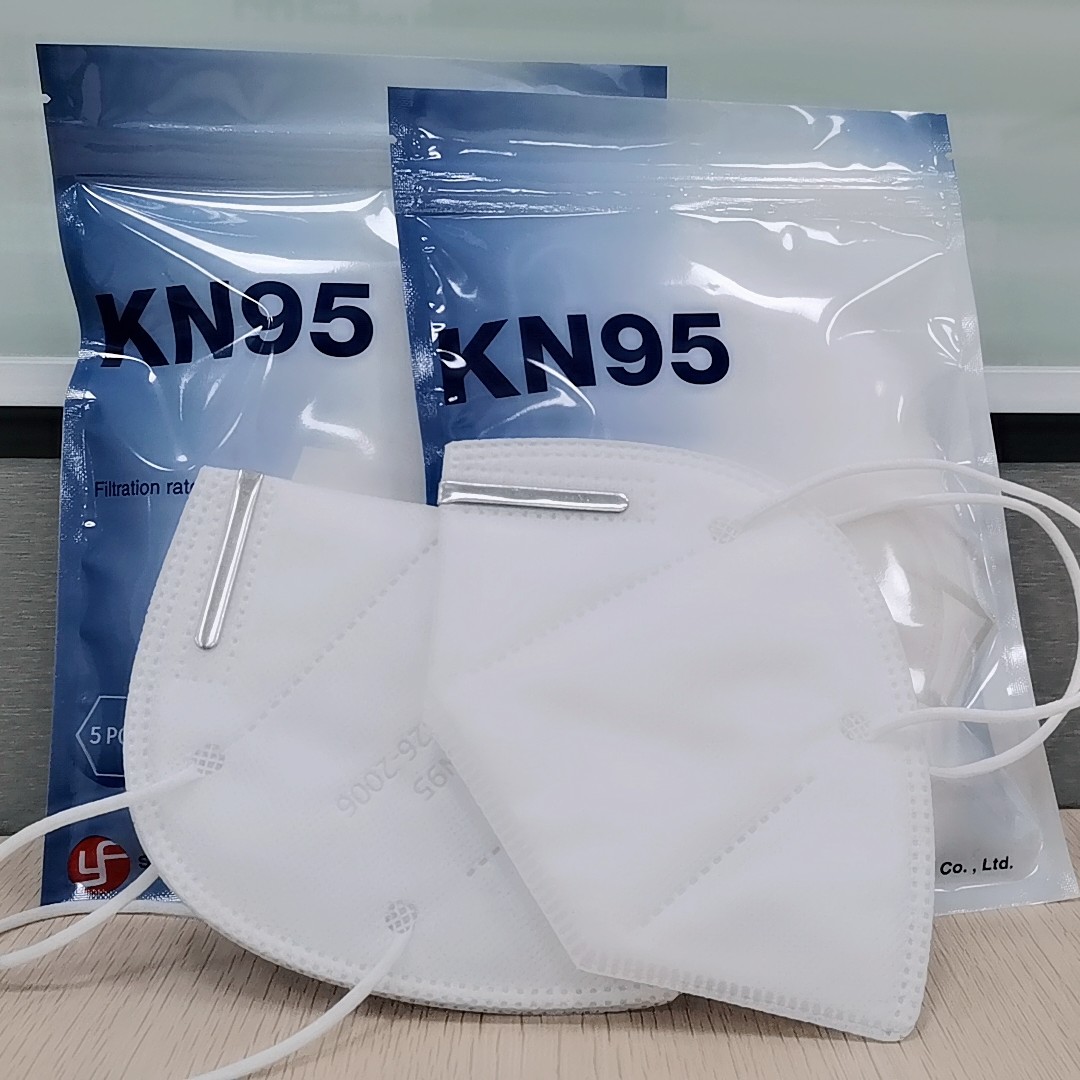 Folding 10*15cm KN95 Dust Mask , Anti Pollution Face Mask With Soft Ling