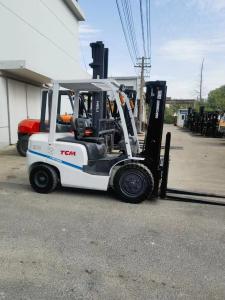China Used diesel forklift with a 3-ton load capacity TCM internal combustion forklift factory
