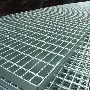 China Anti Slip Floor Serrated Steel Grating Hot Dip Galvanized factory