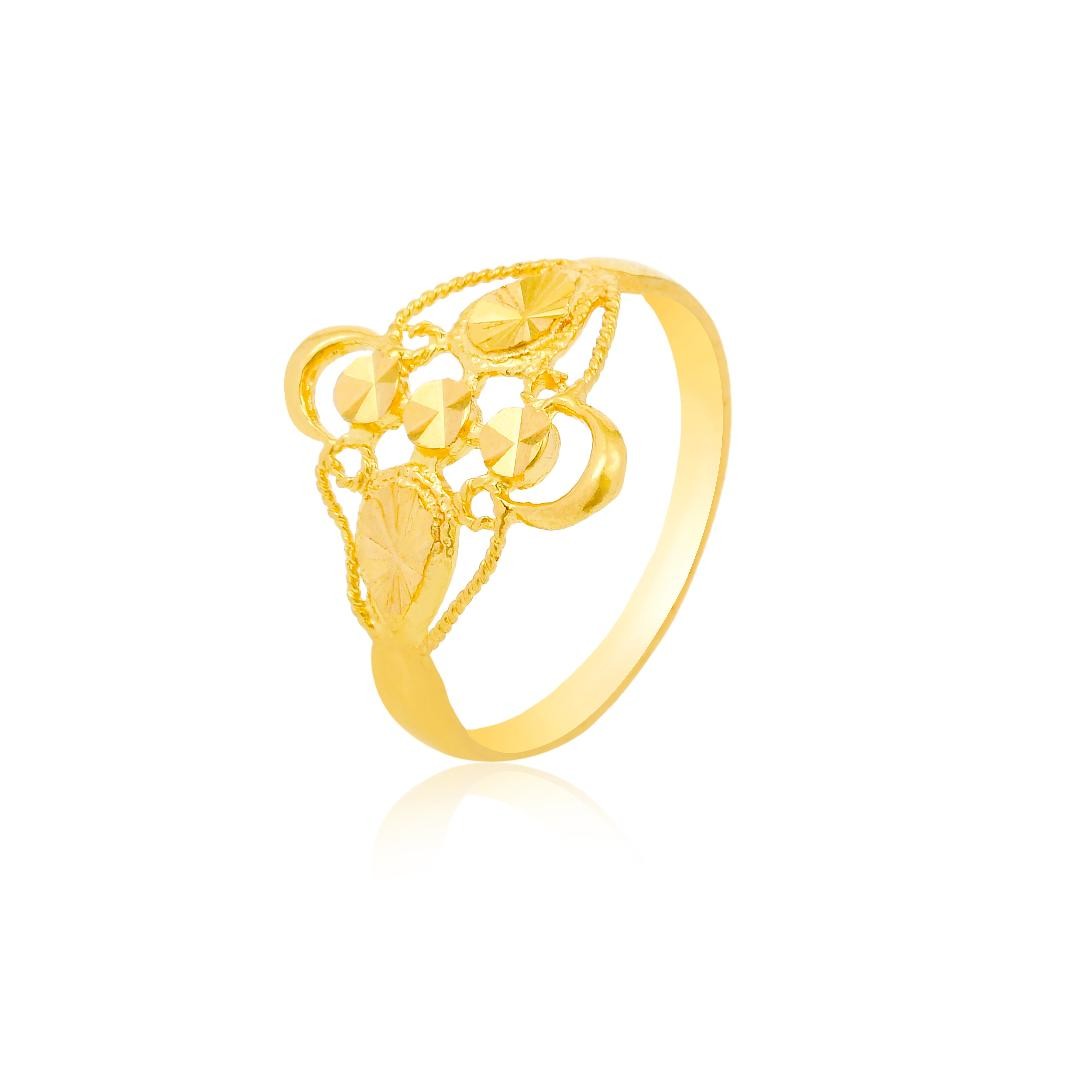 Luxury 18kt Gold Ring: A Timeless Piece of Elegant Jewelry