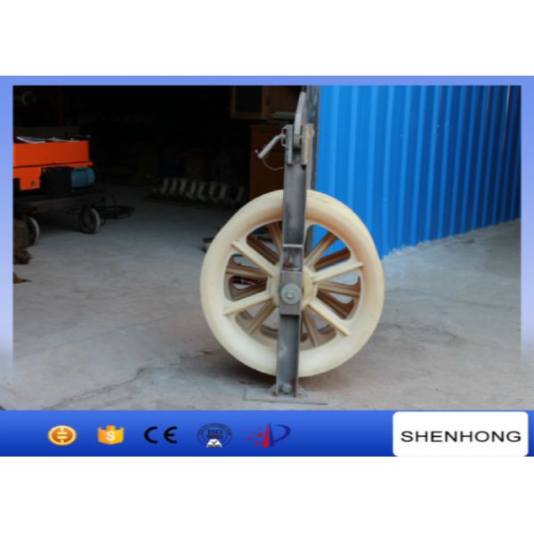 China 916mm Large diameter stringing pulley block with different sheaves factory