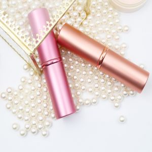 Pink ISO9001 Nylon Retractable Makeup Brush 10.5*2.5cm