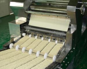 China Stalbe Non Fried Instant Noodles Production Line Machinery Low Consumption factory